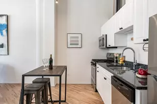 226 N Clinton St, Chicago, IL 60661 - Photo 8