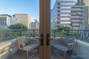 118 E Erie St, Chicago, IL 60611 - Photo 30