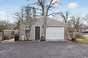 919 Huffman Ct, Dekalb, IL 60115 - Photo 32