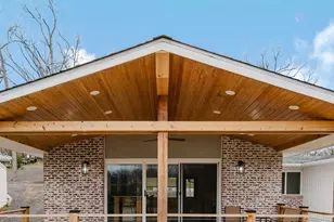 2930 Egyptian Hills Dr, Creal Springs, IL 62922 - Photo 4