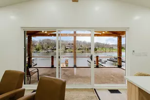 2930 Egyptian Hills Dr, Creal Springs, IL 62922 - Photo 14