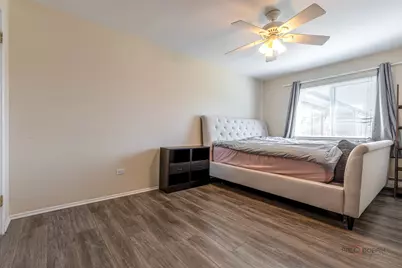 2407 E Brandenberry Court #2K, Arlington Heights, IL 60004 - Photo 12