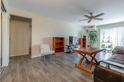 2407 E Brandenberry Court #2K, Arlington Heights, IL 60004 - Photo 4