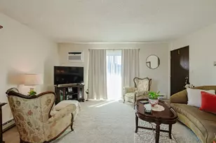 230 Klein Creek Ct, Carol Stream, IL 60188 - Photo 4