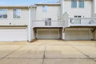 309 Emerald Ct, Bolingbrook, IL 60440 - Photo 16