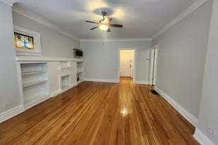 7412 S Prairie Ave, Chicago, IL 60619 - Photo 2