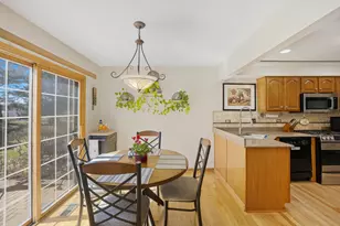 11919 Somerset Rd, Orland Park, IL 60467 - Photo 6