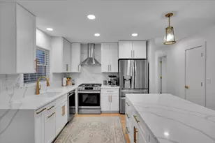 9317 Olcott Ave, Morton Grove, IL 60053 - Photo 16