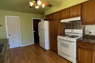 16549 Cottage Grove Ave, South Holland, IL 60473 - Photo 10