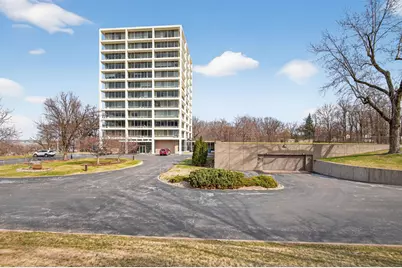 1337 21st Avenue #3D, Rock Island, IL 61201 - Photo 1