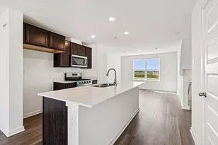 1395 Oakfield Ln, Pingree Grove, IL 60140 - Photo 10