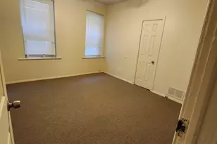 6730 S Clyde Ave, Chicago, IL 60649 - Photo 6