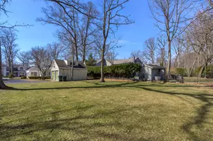 901 E Glenwood Rd, Glenview, IL 60025 - Photo 40