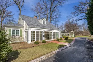 901 E Glenwood Rd, Glenview, IL 60025 - Photo 1