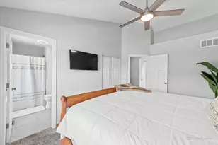 466 Valley Forge Ave, South Elgin, IL 60177 - Photo 12