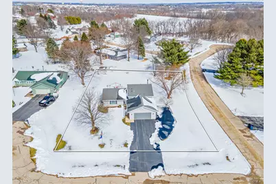 12715 Waltham Close, Roscoe, IL 61073 - Photo 2