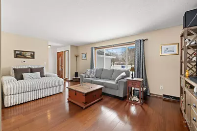 12715 Waltham Close, Roscoe, IL 61073 - Photo 6