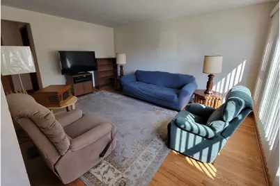 5316 N Rutherford Avenue, Chicago, IL 60656 - Photo 2