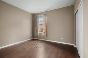 2850 Stoney Creek Dr, Elgin, IL 60124 - Photo 16