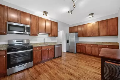 1926 W Oakdale Avenue, Chicago, IL 60657 - Photo 12