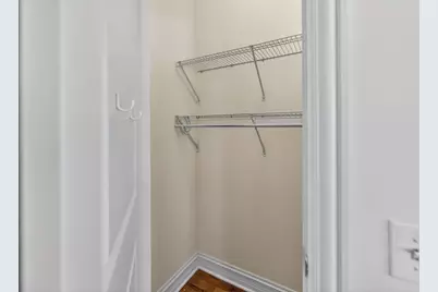 1926 W Oakdale Avenue, Chicago, IL 60657 - Photo 24