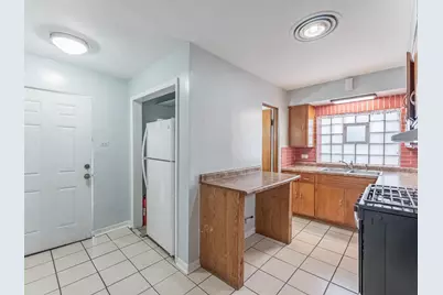 3847 Euclid Avenue, Berwyn, IL 60402 - Photo 2