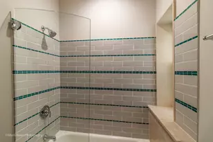 6334 S St Lawrence Ave, Chicago, IL 60637 - Photo 8