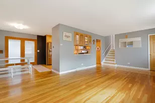 26W524 Jewell Rd, Winfield, IL 60190 - Photo 4