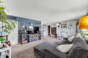 15348 Holly Ct, Oak Forest, IL 60452 - Photo 4