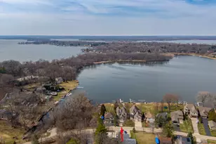 38856 N Cedar Crest Dr, Lake Villa, IL 60046 - Photo 2