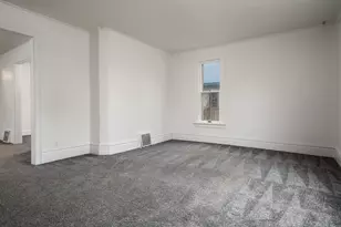 1441 Jackson St, Rockford, IL 61107 - Photo 4