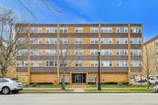 720 Oakton St, Evanston, IL 60202 - Photo 1