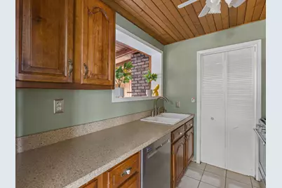 3658 15th Avenue Court, Moline, IL 61265 - Photo 10