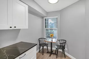 270 Woodstone Cir, Buffalo Grove, IL 60089 - Photo 12