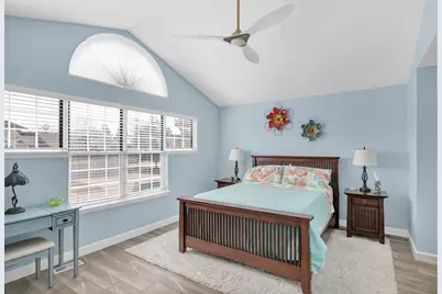 270 Woodstone Circle, Buffalo Grove, IL 60089 - Photo 16