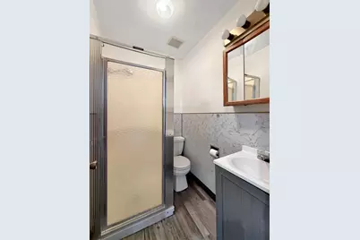 430 W American Street, Freeport, IL 61032 - Photo 10