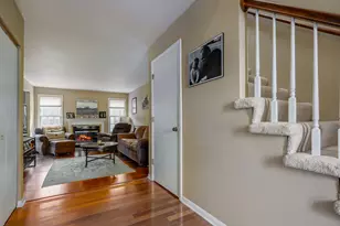1000 Devonshire Ave, Naperville, IL 60540 - Photo 4
