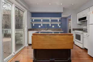 1000 Devonshire Ave, Naperville, IL 60540 - Photo 6
