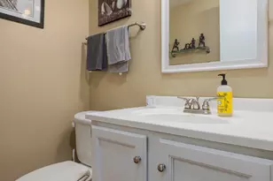 1000 Devonshire Ave, Naperville, IL 60540 - Photo 18
