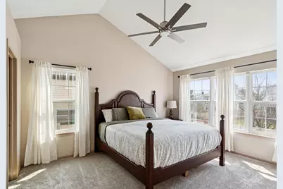 204 Buckingham Drive, Grayslake, IL 60030 - Photo 10