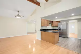 1500 Pershing Ave, Wheaton, IL 60189 - Photo 8