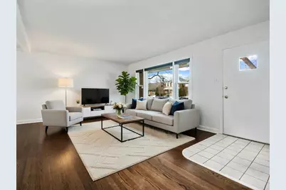 8727 Hamlin Avenue, Skokie, IL 60076 - Photo 4