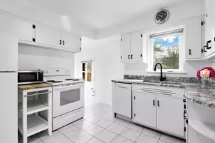 8727 Hamlin Ave, Skokie, IL 60076 - Photo 8