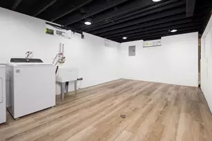 8727 Hamlin Ave, Skokie, IL 60076 - Photo 18