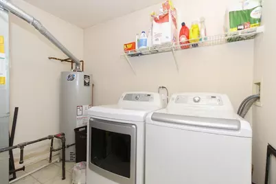 1020 Wynnfield Court #D, Elgin, IL 60120 - Photo 22