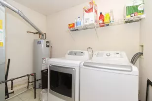 1020 Wynnfield Ct, Elgin, IL 60120 - Photo 22