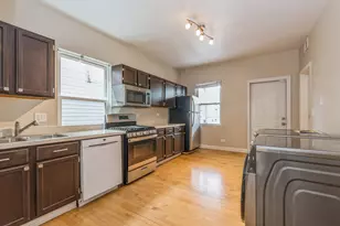 [Address not provided], Chicago, IL 60618 - Photo 4