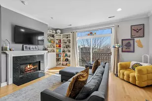 2816 N Rockwell St, Chicago, IL 60618 - Photo 2