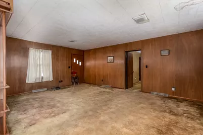 3865 E 1553rd Road, Earlville, IL 60518 - Photo 6