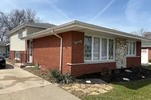 10824 Laramie Ave, Oak Lawn, IL 60453 - Photo 2